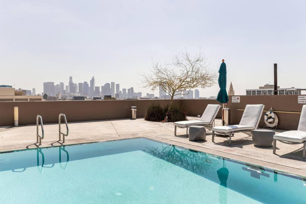 Lovely Upscale High Rise Private Parking & Pool Apartamento Los Angeles Exterior foto
