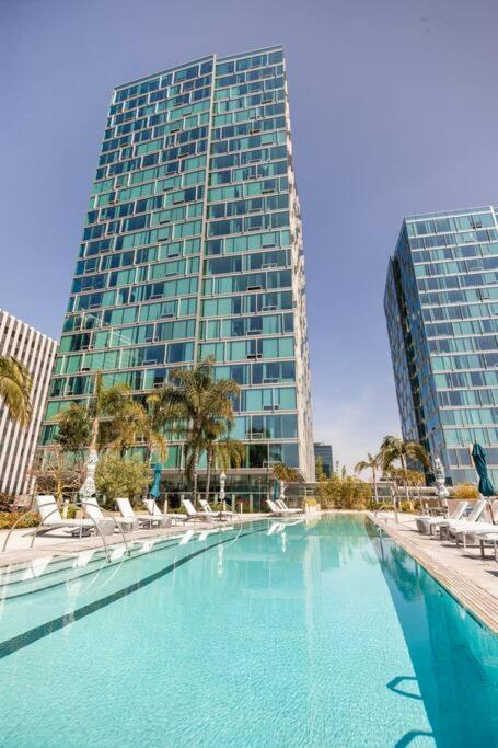 Lovely Upscale High Rise Private Parking & Pool Apartamento Los Angeles Exterior foto